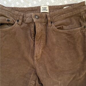Flint and Tinder Men’s Athletic Taper fit Brown Corduroys Size 32x32 EUC
